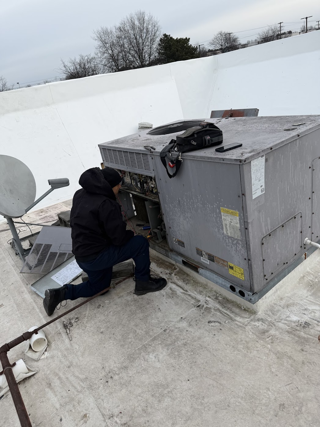 Rooftop HVAC repair